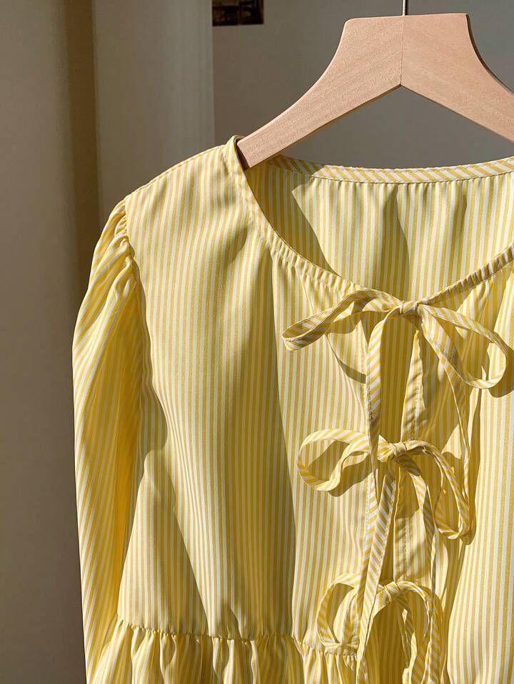 Dreamy Bow Stripe Shirt 🌷